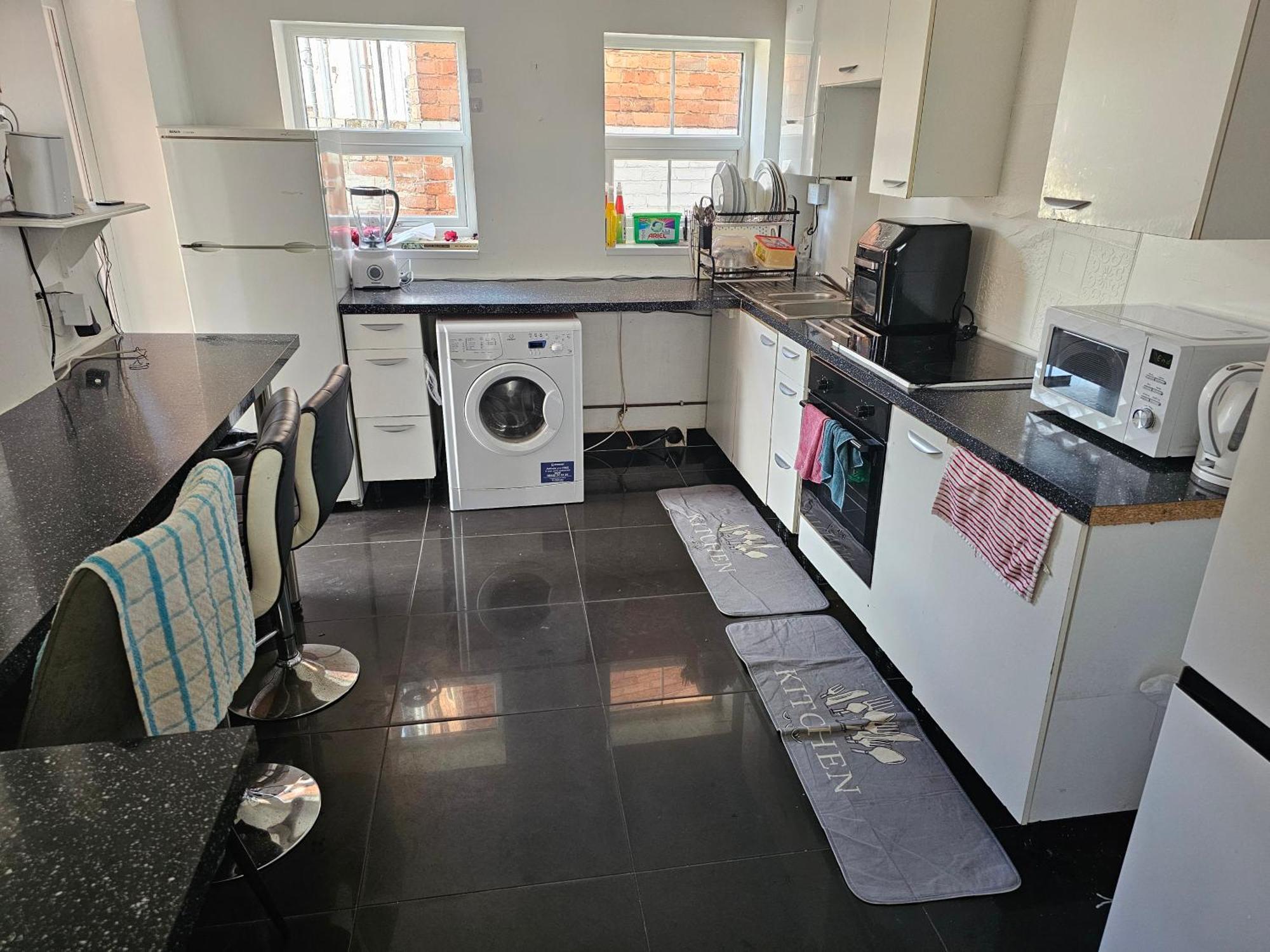 Available Rooms At Buckingham Road Doncaster Eksteriør bilde